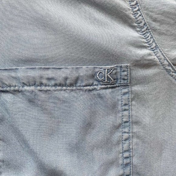Calvin Klein Jeans Soft Button Down Shirt - Picture 2 of 4